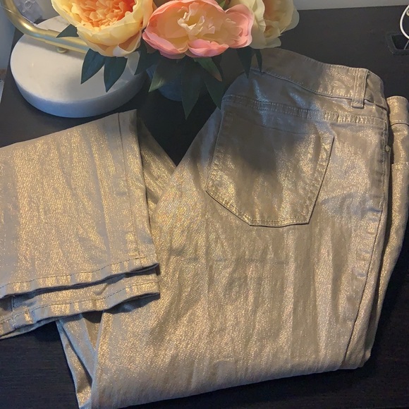 Chico’s Platinum Copper Shimmer Denim - Picture 8 of 8